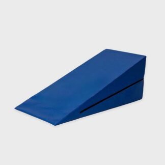 Pleišto formos pagalvėlė 80 × 35 × 30 cm – standartinė, mėlyna